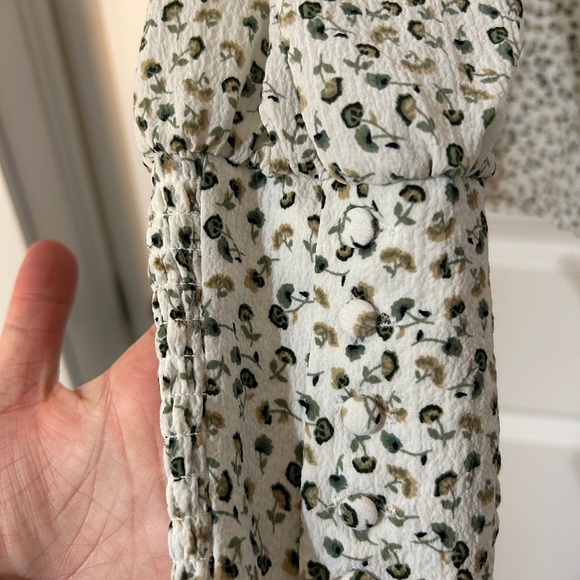 RW&Co blouse - Picture 3 of 4